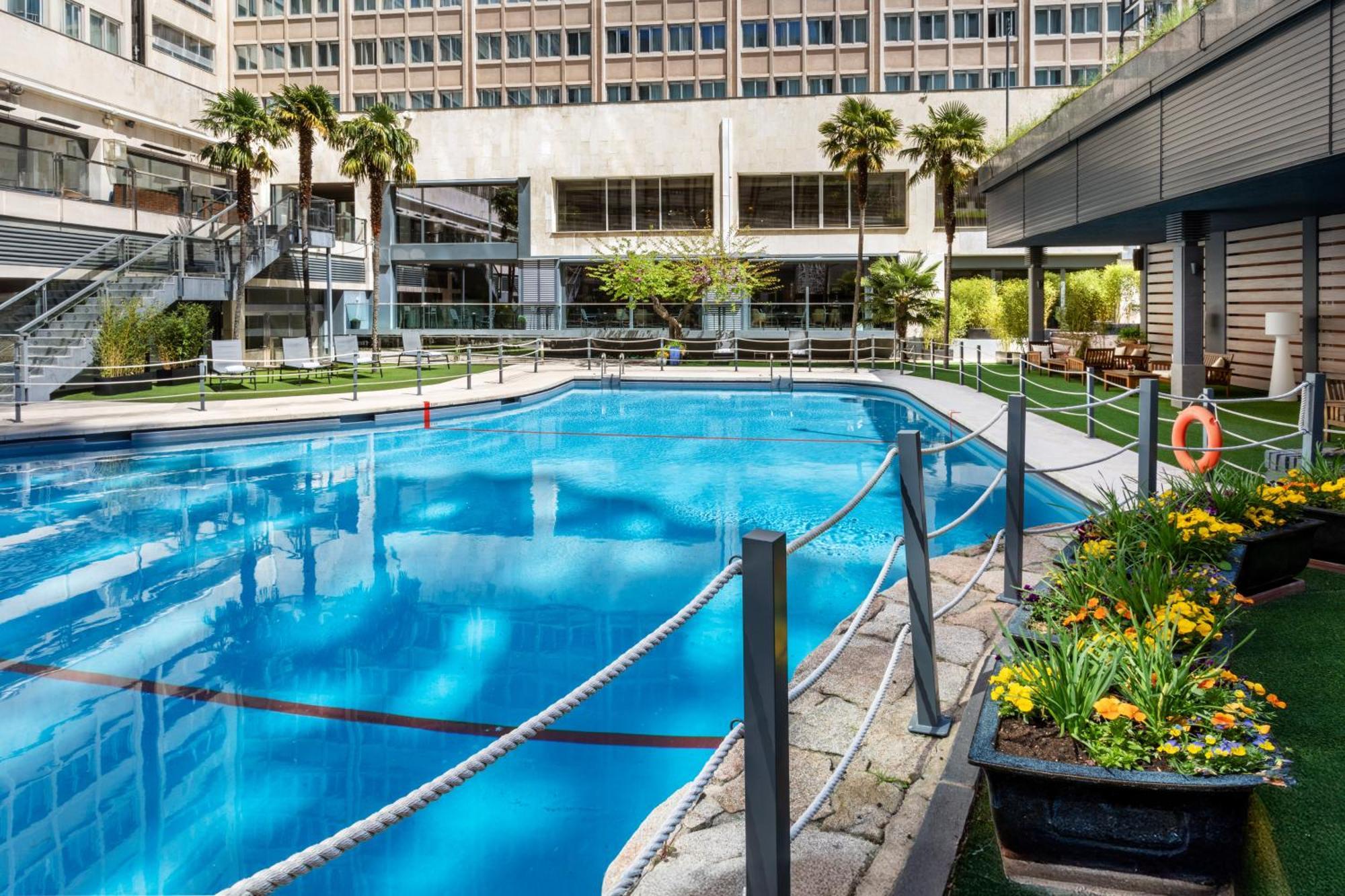 Melia Castilla Madrid Esterno foto